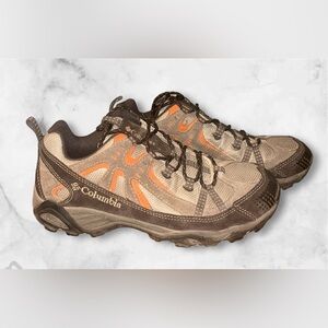 COLUMBIA BM3549-255 Mens 8 M Brown Tan Suede Trail Hiking Outdoor Low Top Shoe